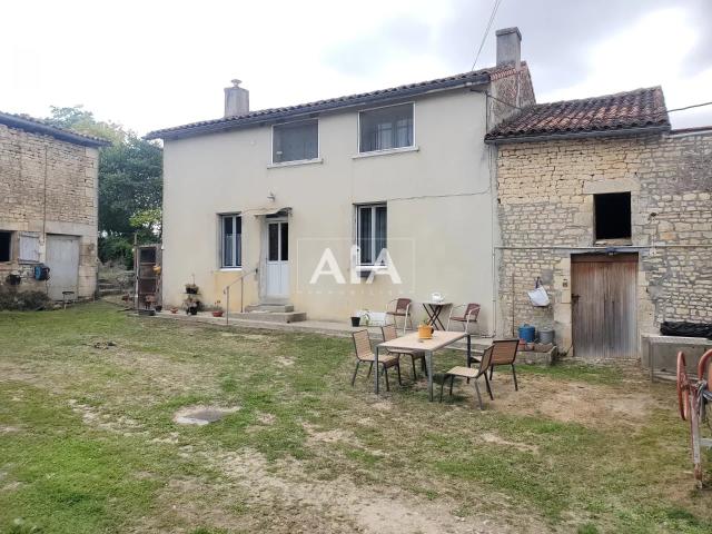 Maison vente à Confolens, La Faye