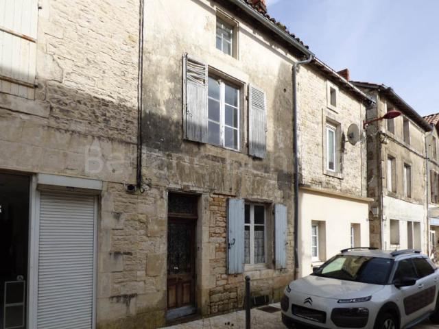 Maison vente à Niort, Mairé-levescault