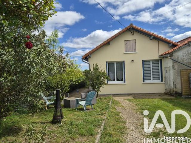Maison vente à Niort, Mellé