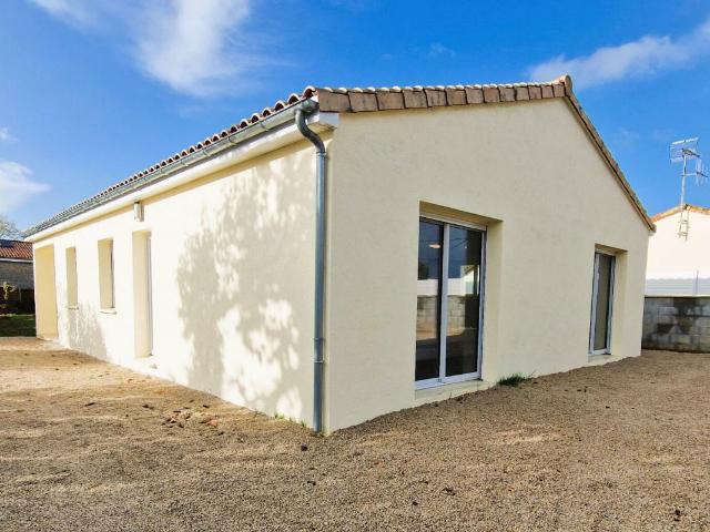 Maison vente à Montmorillon, Civray