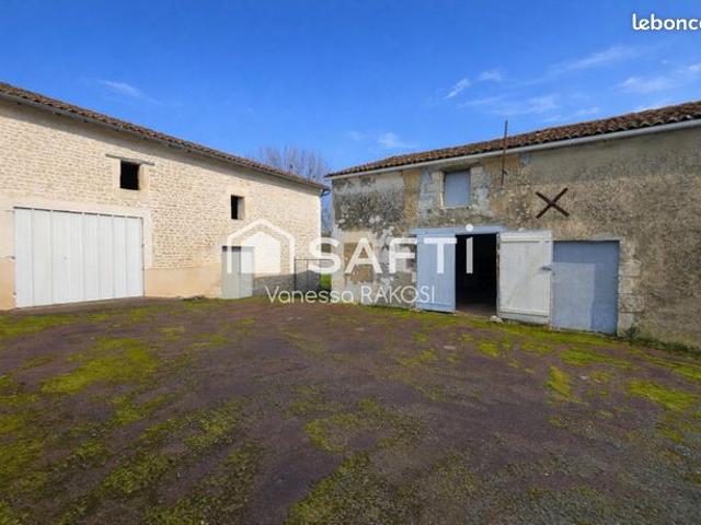Maison vente à Saint-Jean-d'Angély, Charente-Maritime