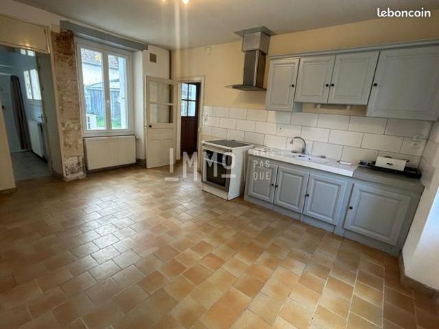 Maison vente à La Flèche, Verneil-le-chétif