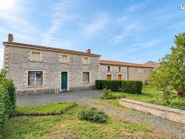 Maison vente à Saint-Martin-de-Fraigneau, Vendée
