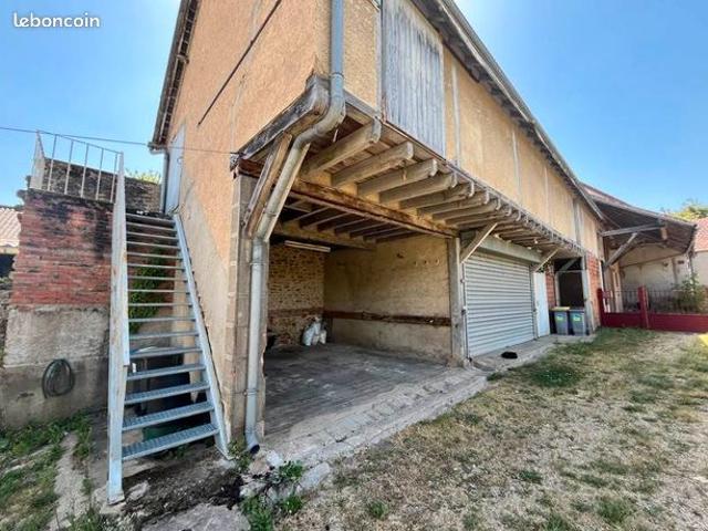 Maison vente à Saint-Amand-Montrond, Châteaumeillant