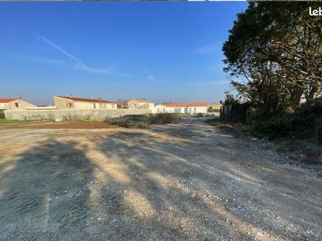 Maison vente à La Rochelle, Vérines
