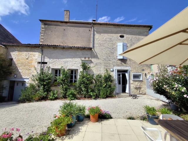 Maison vente à Le Maussan, Tusson