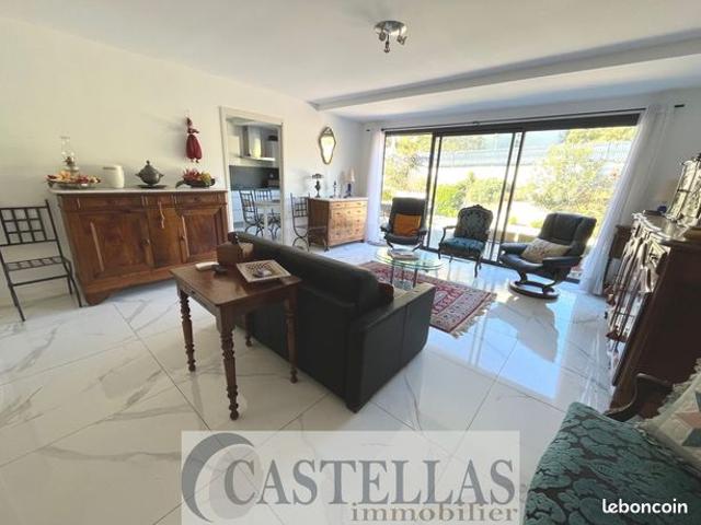 Maison vente à Marseille, Carnoux-en-provence