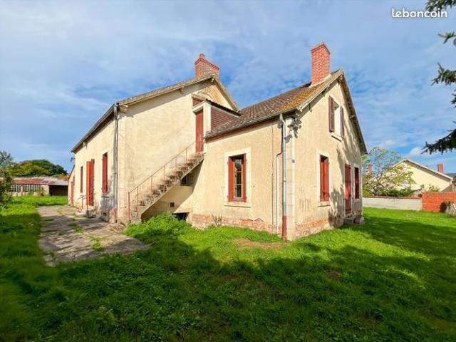 Maison vente à Montluçon, Vallon-en-sully