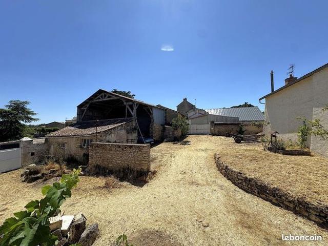 Maison vente à Bressuire, Saint-jacques-de-thouars