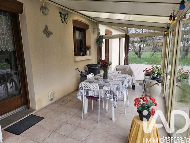 Maison vente à Saint-Jean-d'Angély, La Vergne