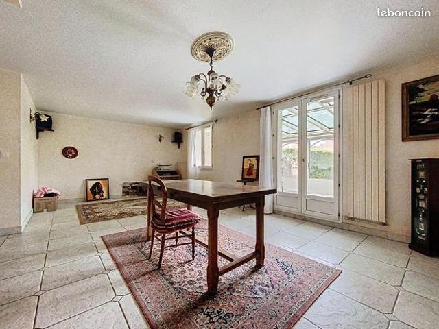 Maison vente à Versailles, Guyancourt