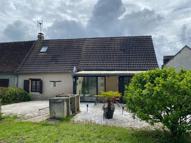 Maison vente à Loches, Charnizay
