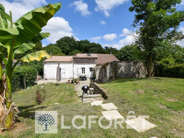 Maison location à Jonzac, Saint-dizant-du-bois