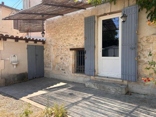 Maison location à Arles, La Salle Les Alpes