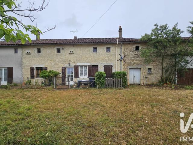Maison vente à Panavin, Les Adjots