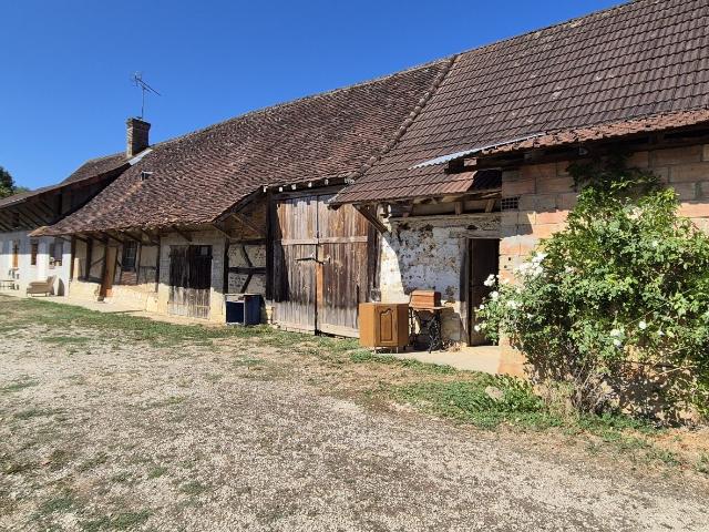 Maison vente à Louhans-Châteaurenaud, Le Miroir