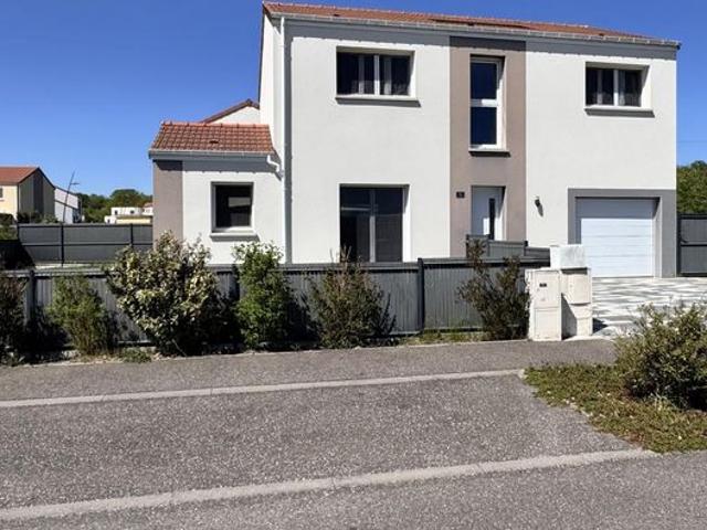 Maison vente à Metz, Jury