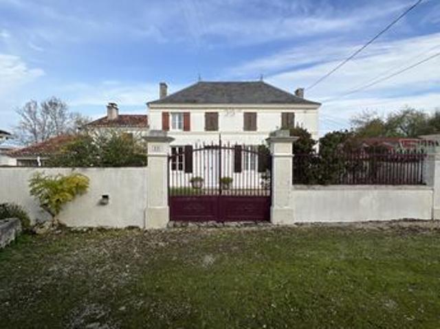 Maison vente à Saint-Jean-d'Angély, Asnières-la-giraud