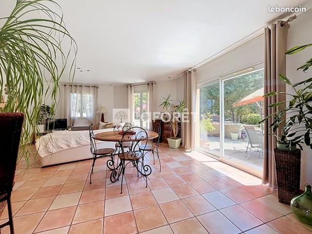 Maison vente à Blaye, Mazion
