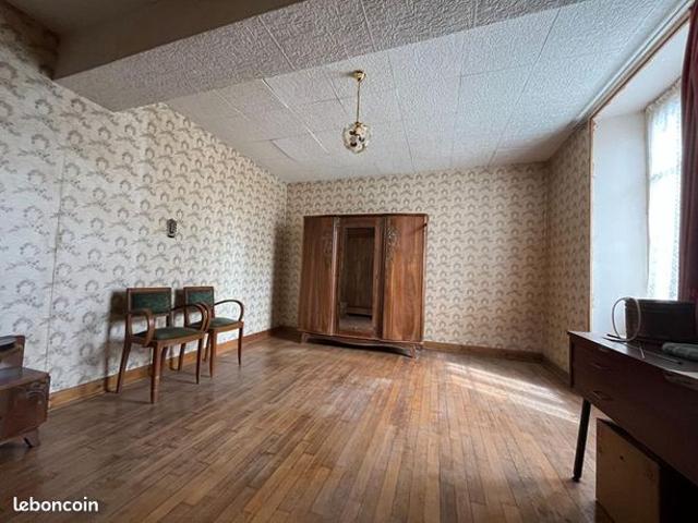 Maison vente à Bourges, Feux