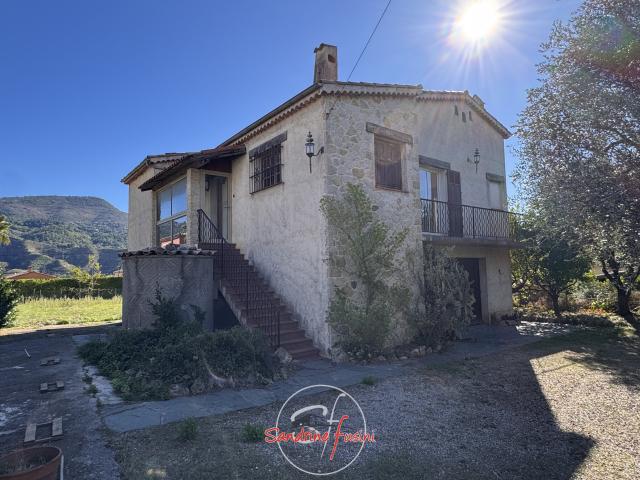 Maison vente à Grasse, Carros