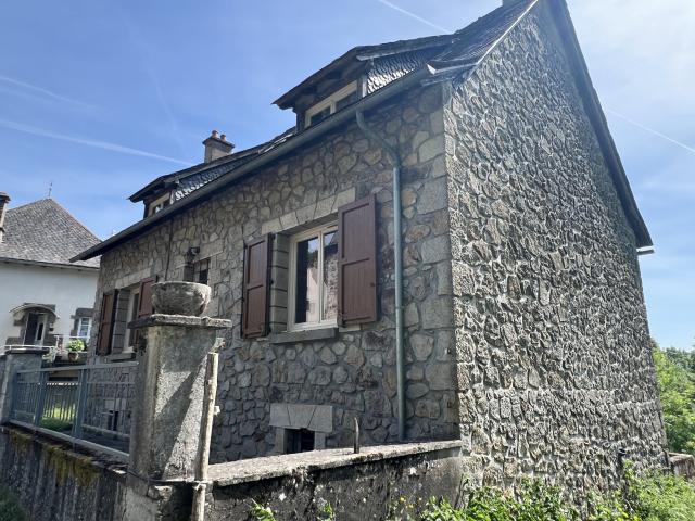 Maison vente à Aurillac, Jou-sous-monjou