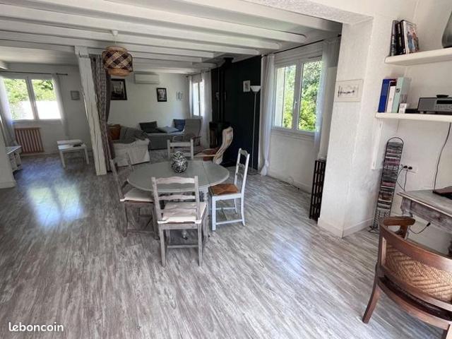 Maison vente à Avignon, Châteauneuf-de-gadagne
