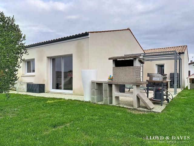 Maison vente à Saintes, Médis
