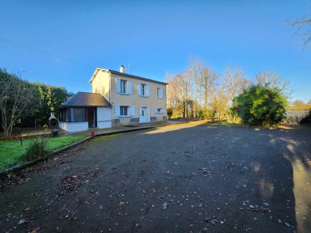 Maison location à Château-Gontier, Arquenay
