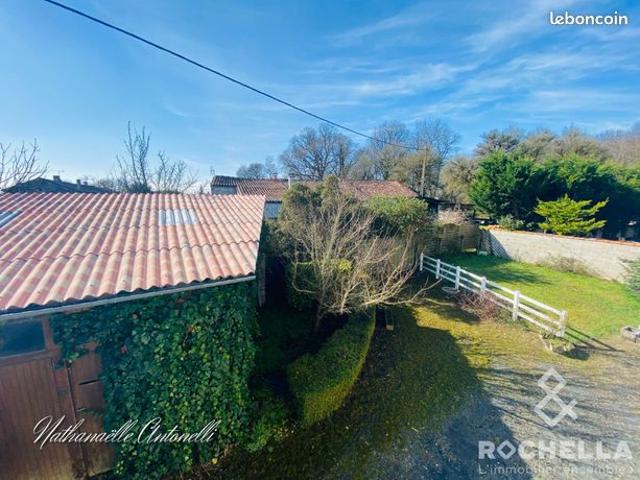 Maison vente à Saint-Jean-d'Angély, La Jarrie-audouin