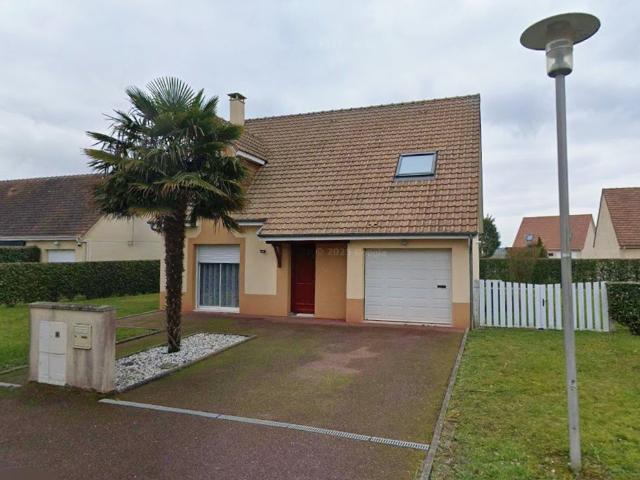 Maison vente à Bernay, Menneval