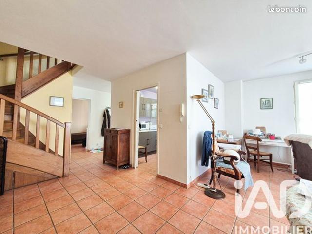 Maison vente à Mantes-la-Jolie, Houdan