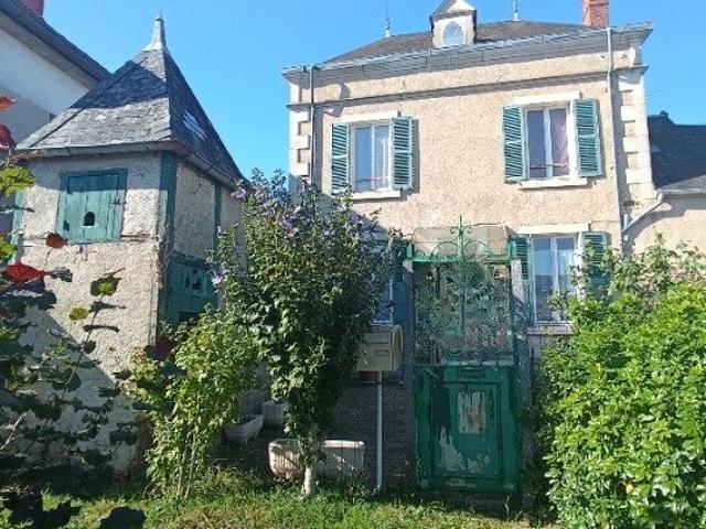 Maison vente à Saint-Amand-Montrond, Venesmes