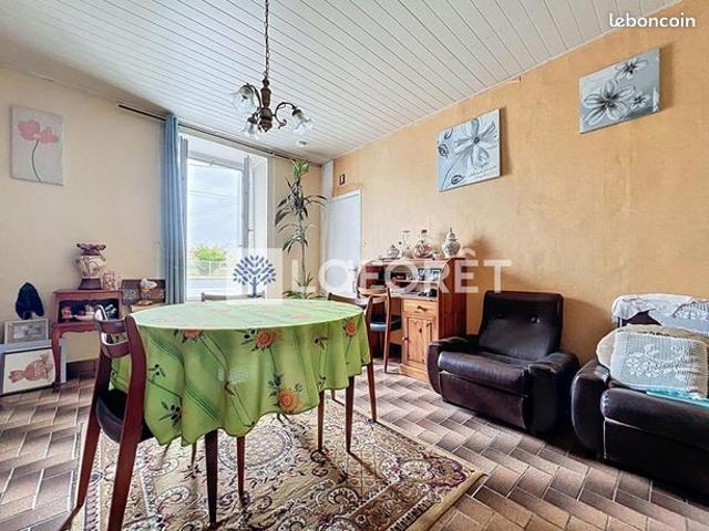 Maison vente à Parthenay, Viennay