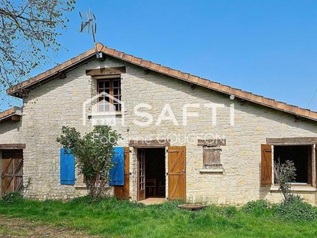 Maison vente à Confolens, Lessac