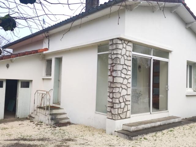 Maison vente à Saintes, Saint-georges-des-coteaux