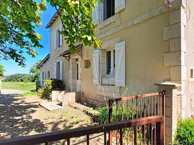 Maison vente à La Filolie, Saint-Laurent-des-Hommes