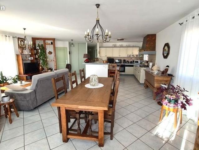Maison vente à Roanne, Renaison