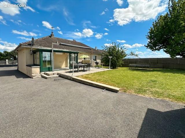 Maison vente à Fontainebleau, Aufferville