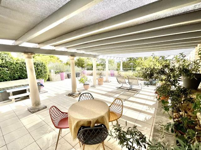 Maison vente à Nîmes, Laudun-l'ardoise