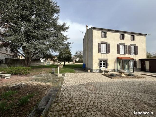 Maison vente à Brioude, Saint-beauzire
