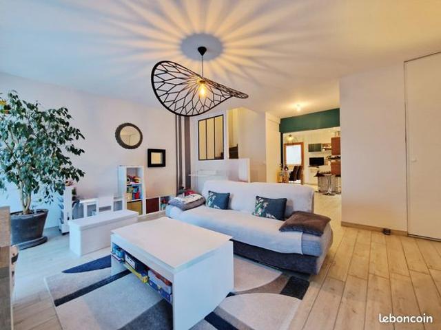 Maison vente à Clermont-Ferrand, Ceyrat