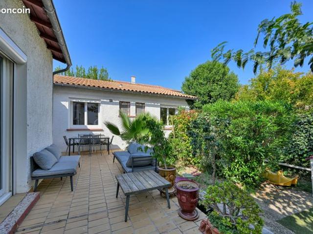 Maison vente à Nîmes, Gard