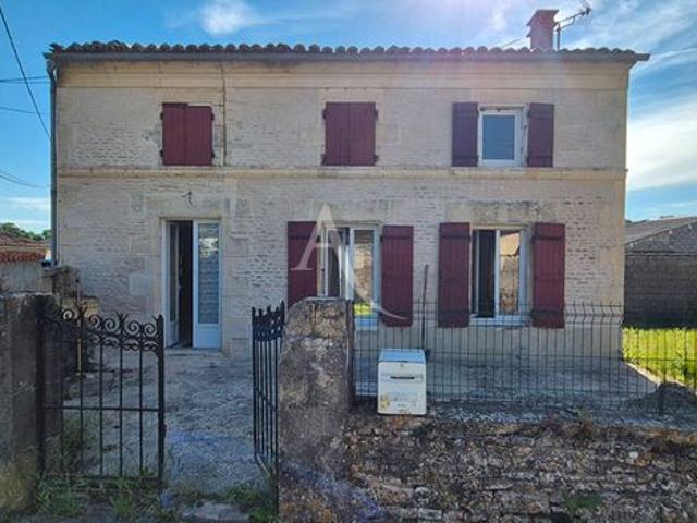 Maison vente à Saint-Jean-d'Angély, Asnières-la-giraud