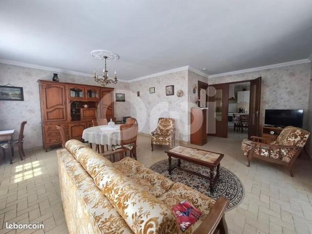Maison vente à Saintes, Grézac