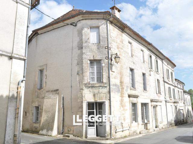 Maison vente à Périgueux, Cercles