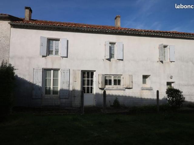 Maison vente à Saint-Jean-d'Angély, Loulay