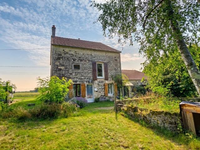 Maison vente à Auxerre, Courson-les-carrières