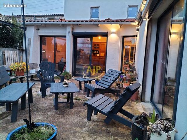 Maison vente à Rochefort