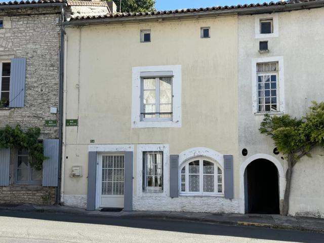 Maison vente à Confolens, Verteuil-sur-charente
